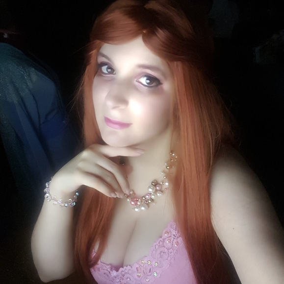 Meet your Posher, Alexandra - Picture 1 of 1